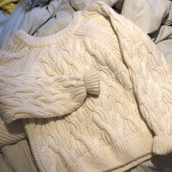 H&M Sweaters - H&M sweater